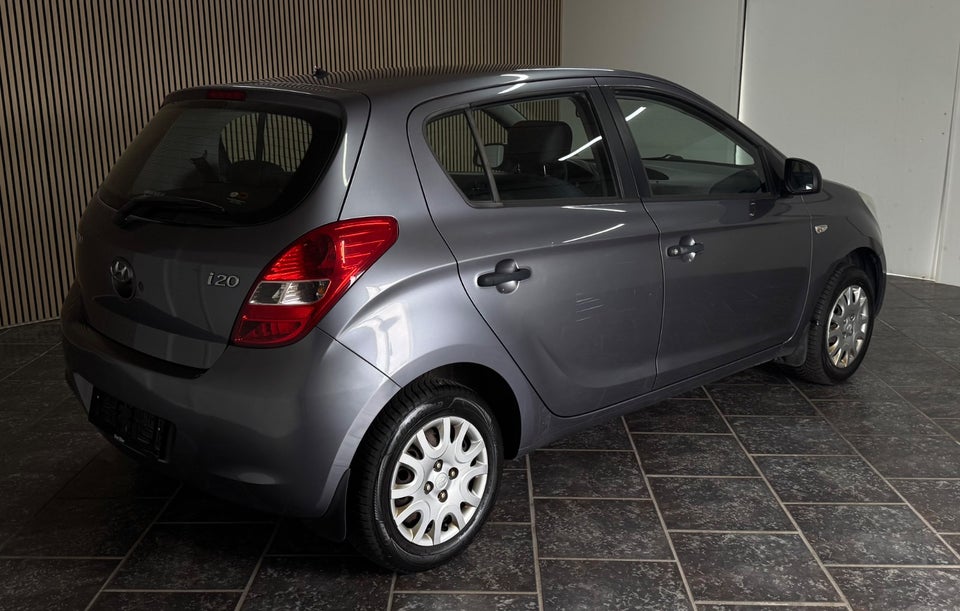 Hyundai i20 1,25 Classic 5d