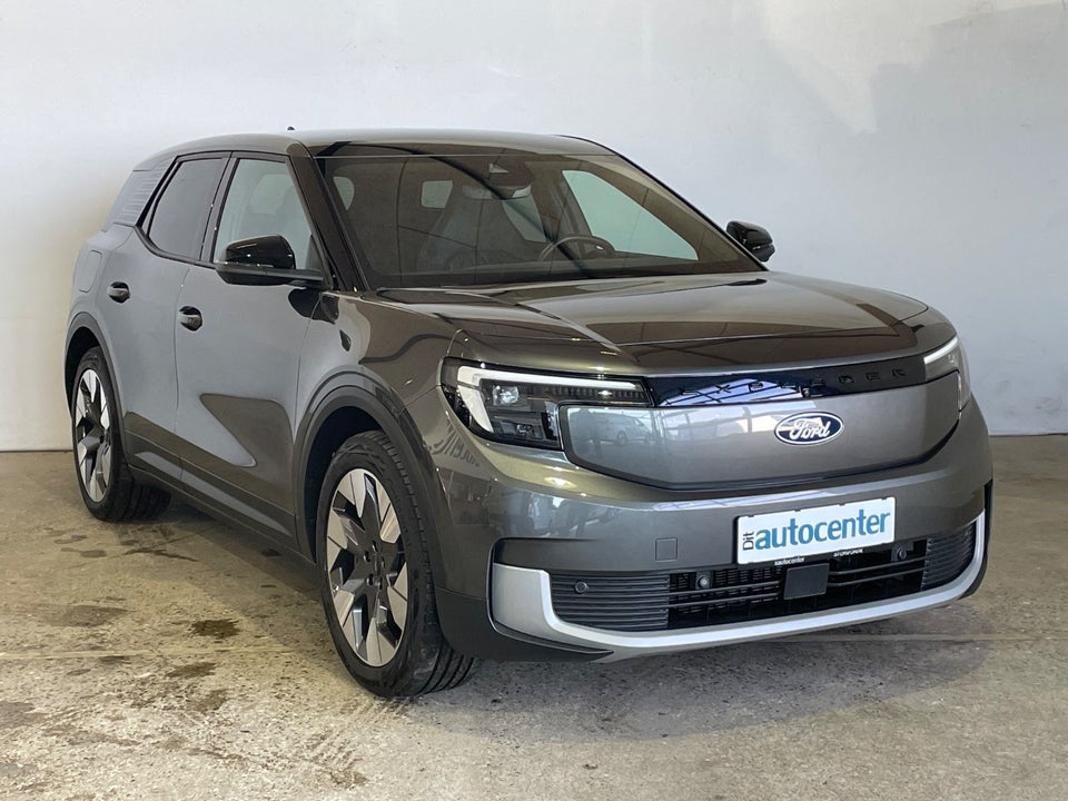 Ford Explorer 82 Premium Extended Range 5d