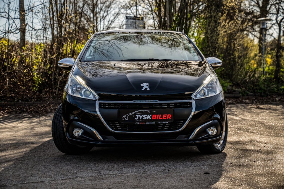 Peugeot 208 1,6 BlueHDi 100 Allure Sky 5d