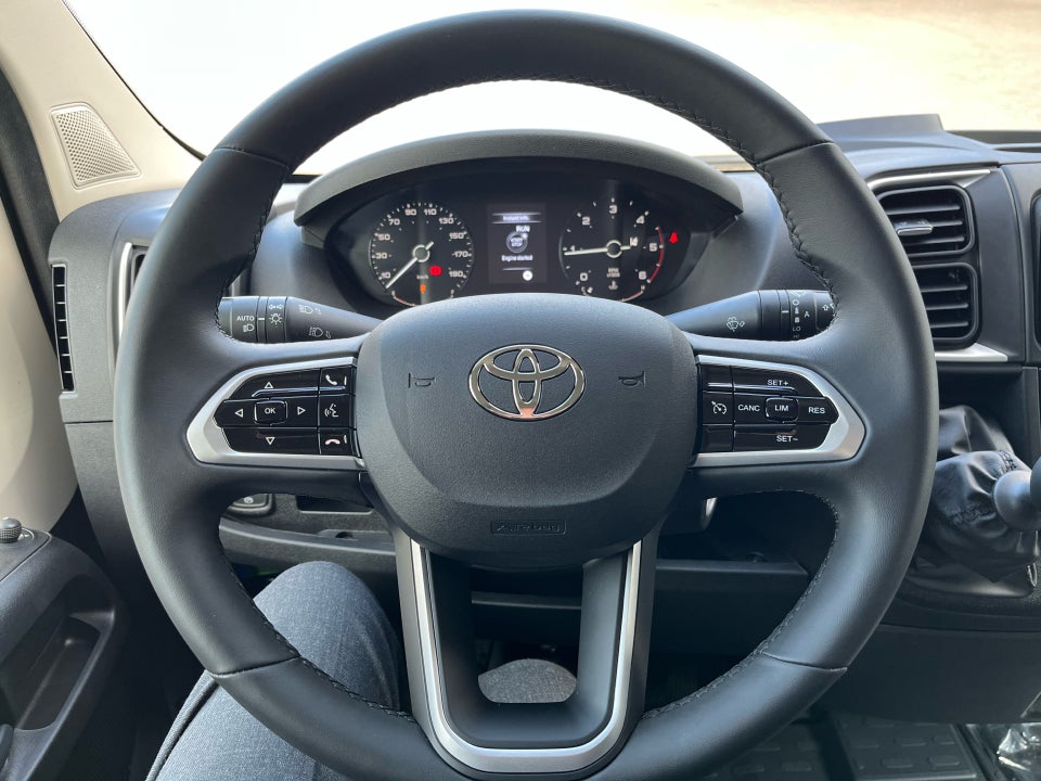 Toyota ProAce Max 2,2 D 140 Comfort Kassevogn L3H2