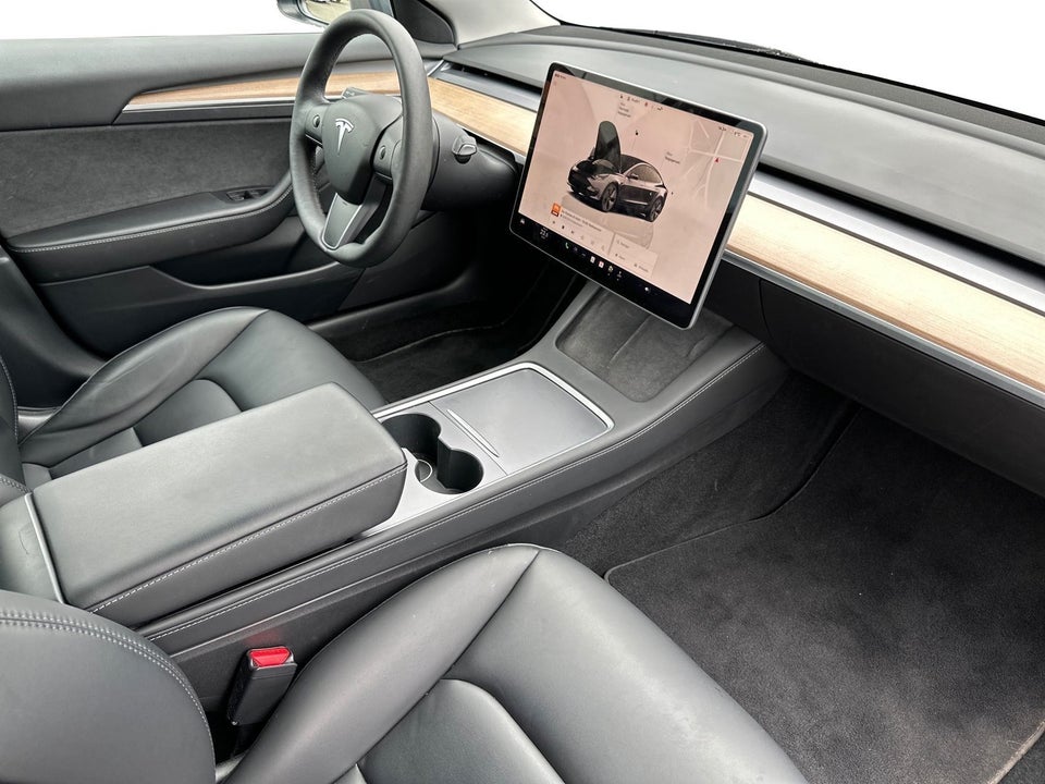 Tesla Model 3 Standard Range+ RWD 4d