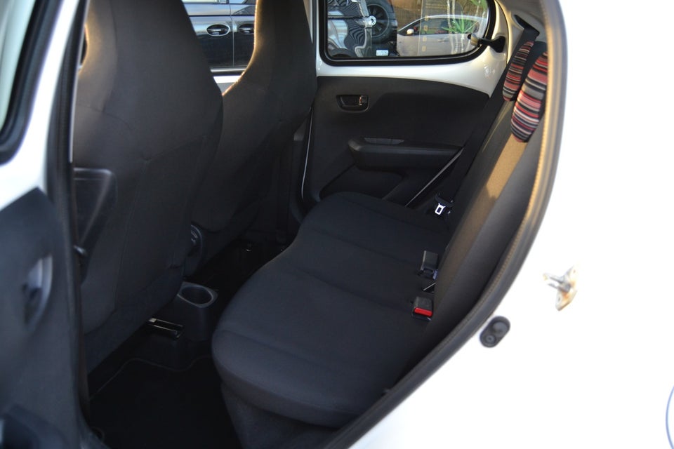 Citroën C1 1,2 PureTech Feel 5d