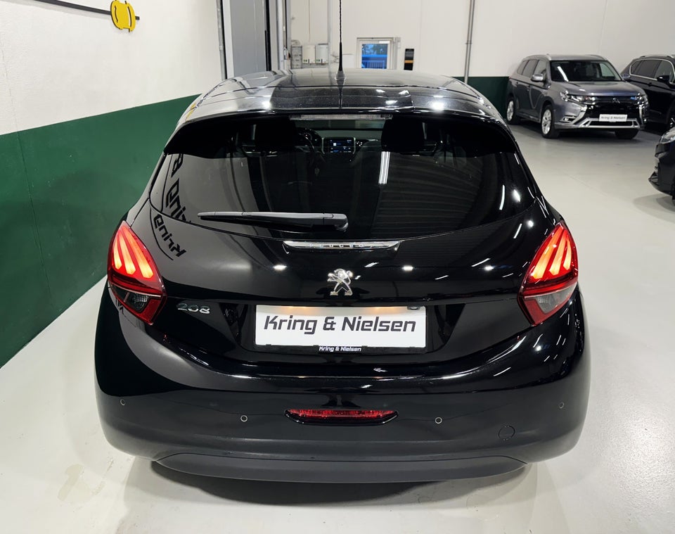 Peugeot 208 1,6 BlueHDi 100 Allure Sky 5d