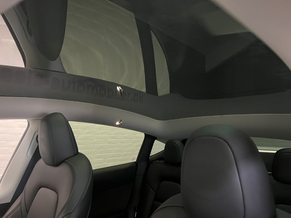 Tesla Model Y Long Range AWD 5d