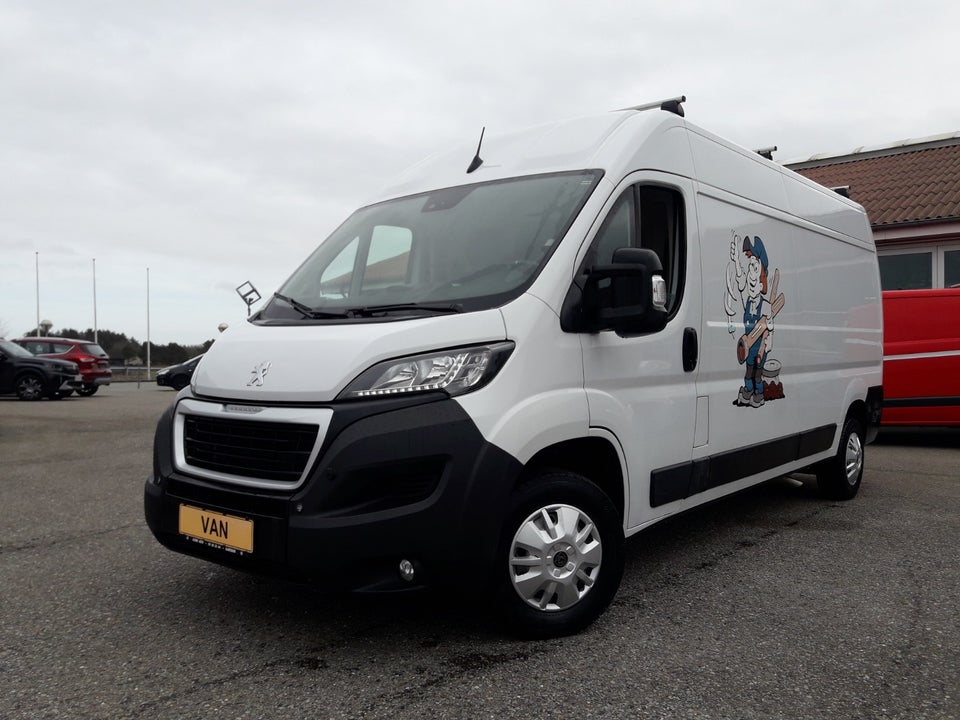 Peugeot Boxer 335 2,2 BlueHDi 165 L3H2 Ultimate