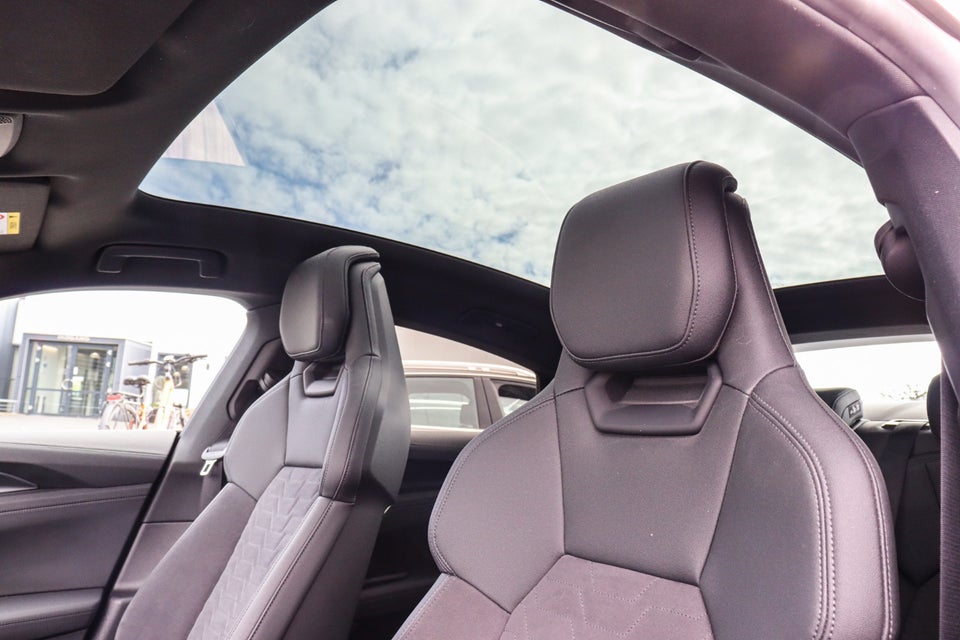 Audi e-tron GT quattro 4d