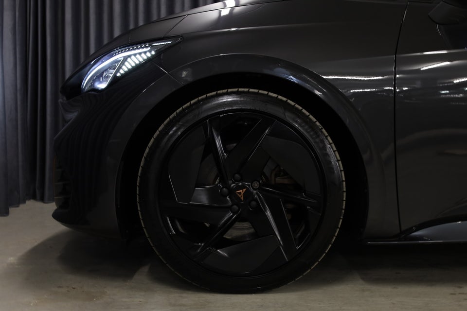 Cupra Born 77 e-Boost Dinamica Pack High 5d