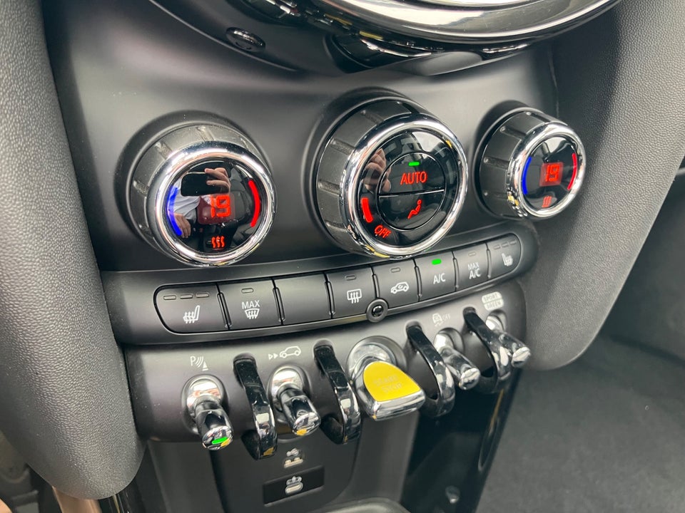 MINI Cooper SE Edition Premium Plus 3d