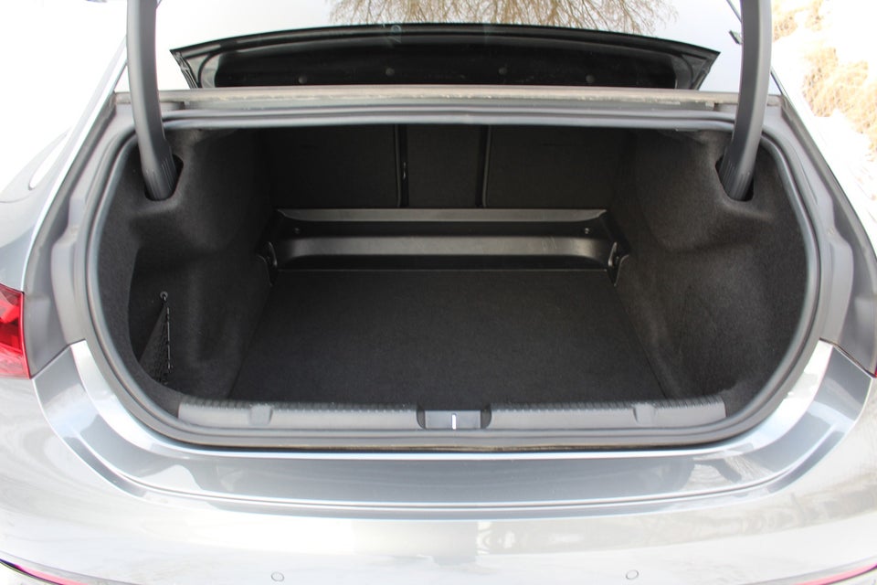 Mercedes EQE350 AMG Line 4Matic 4d