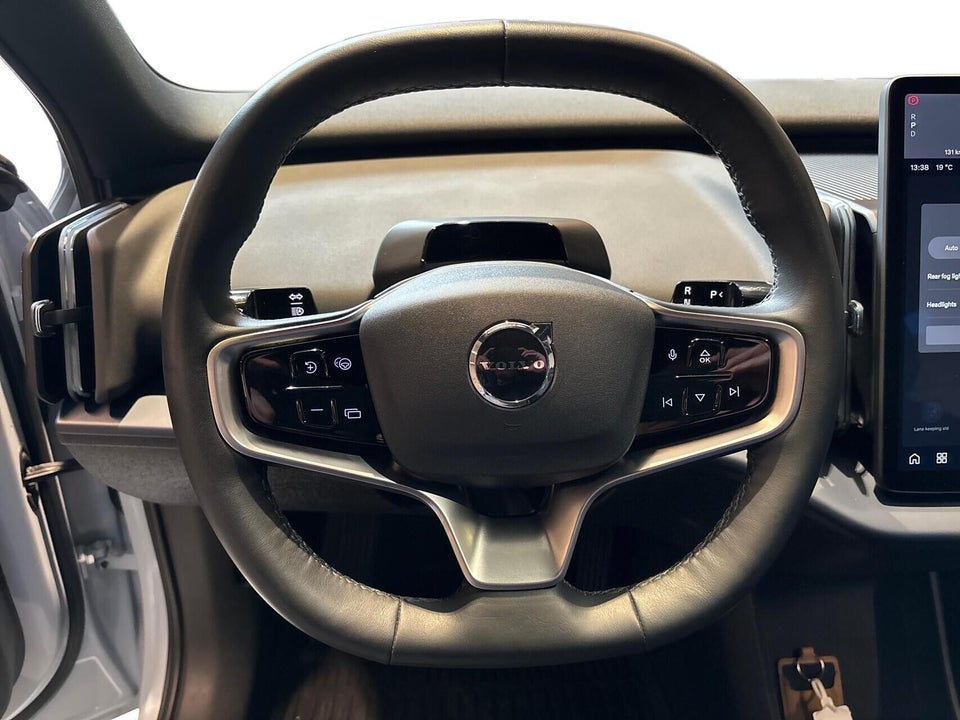 Volvo EX30 Standard Range Core 5d