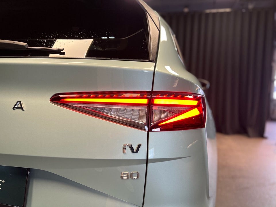 Skoda Enyaq 80 iV Plus 5d