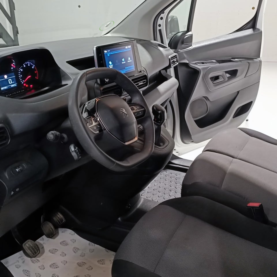 Peugeot Partner 1,5 BlueHDi 100 L1V1 Plus Van