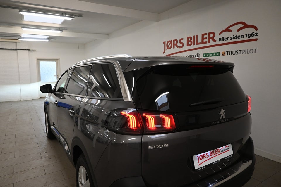 Peugeot 5008 1,2 PureTech 130 Allure Pack EAT8 7prs 5d