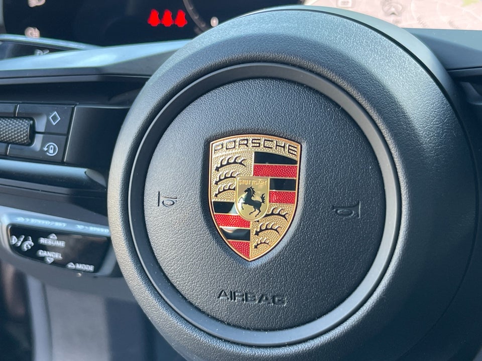Porsche Taycan Performance+ 4d