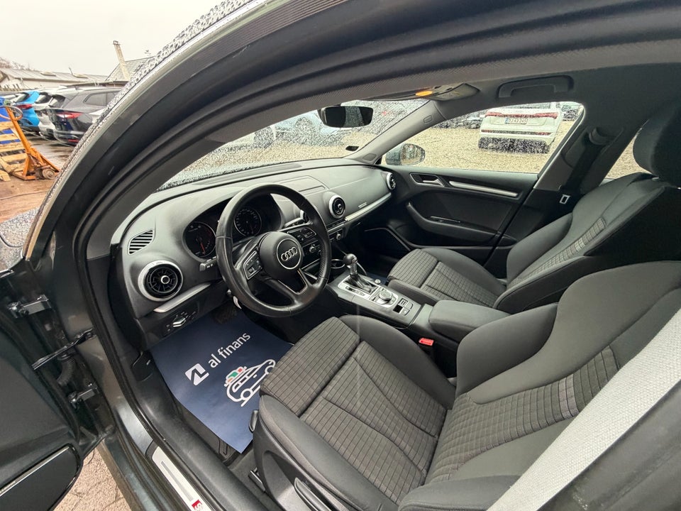 Audi A3 40 TFSi S-line Sport S-tr. 5d