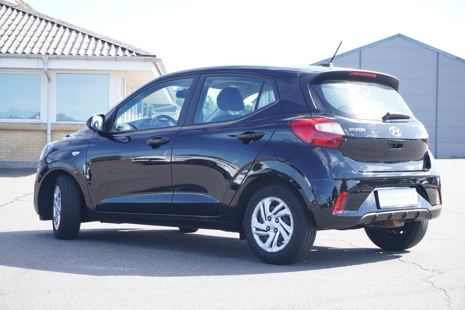 Hyundai i10 1,0 MPi Essential 5d