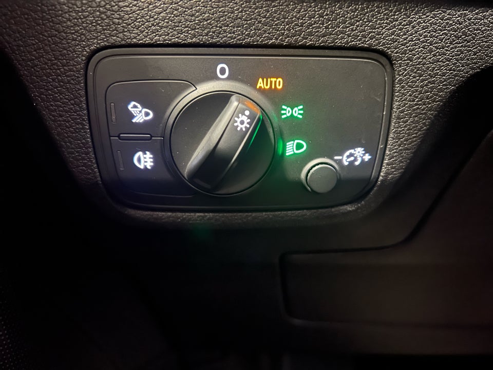 Audi Q2 35 TFSi Prestige S-tr. 5d