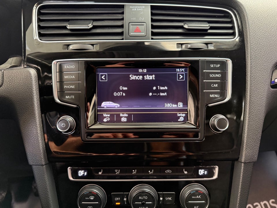 VW Golf VII 1,4 TSi 122 Highline Variant BMT 5d