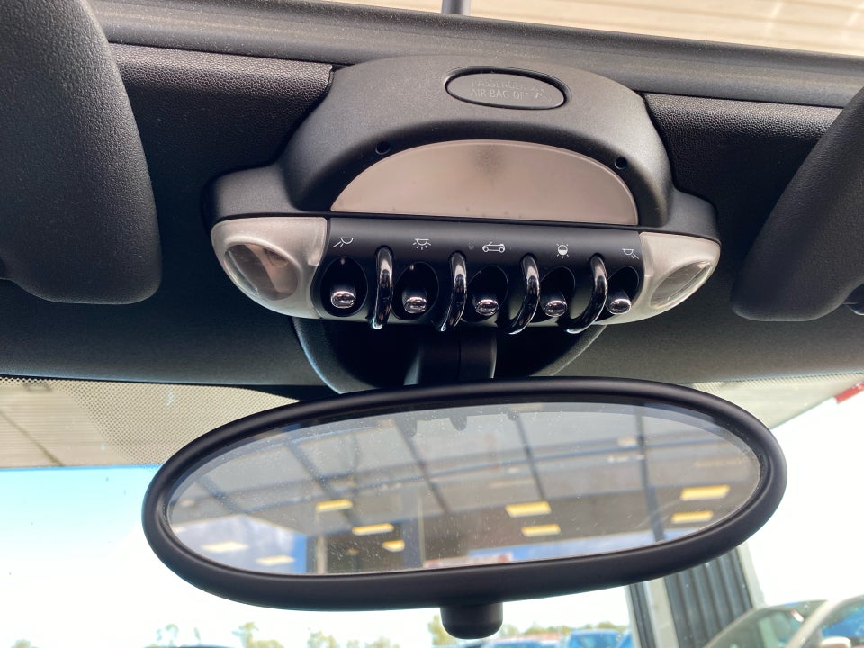 MINI Cooper 1,6 Cabriolet 2d