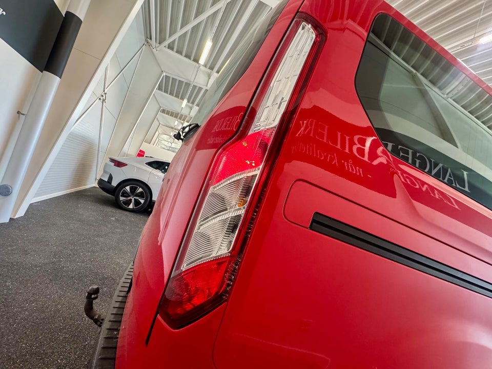 Ford Transit Custom Kombi 320S 2,0 TDCi 105 Ambiente