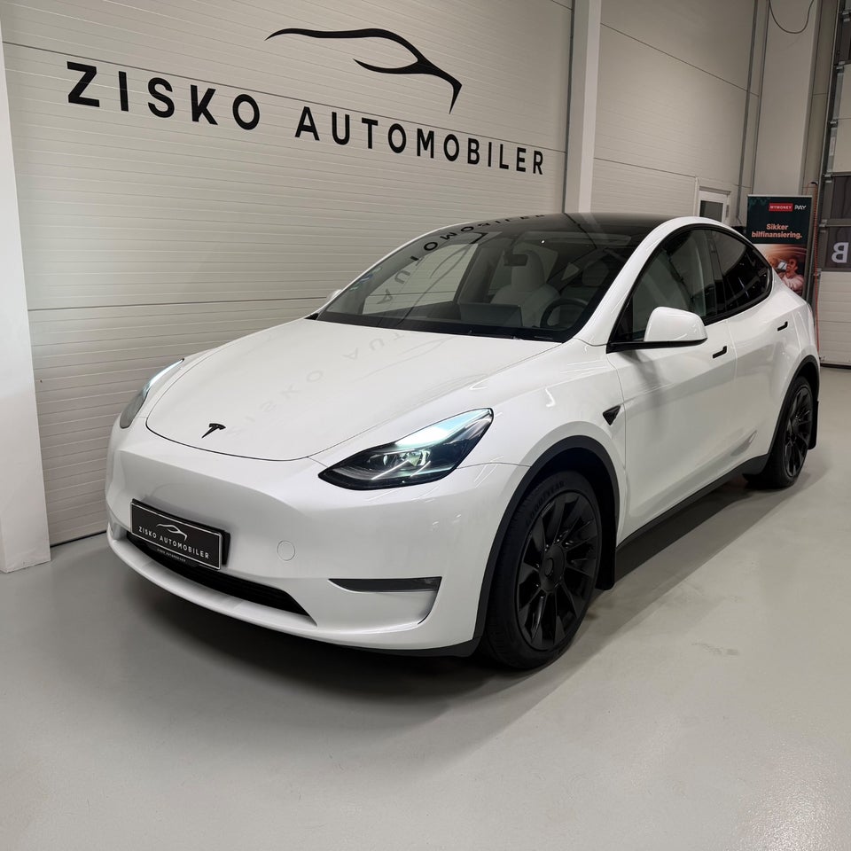 Tesla Model Y Long Range AWD 5d