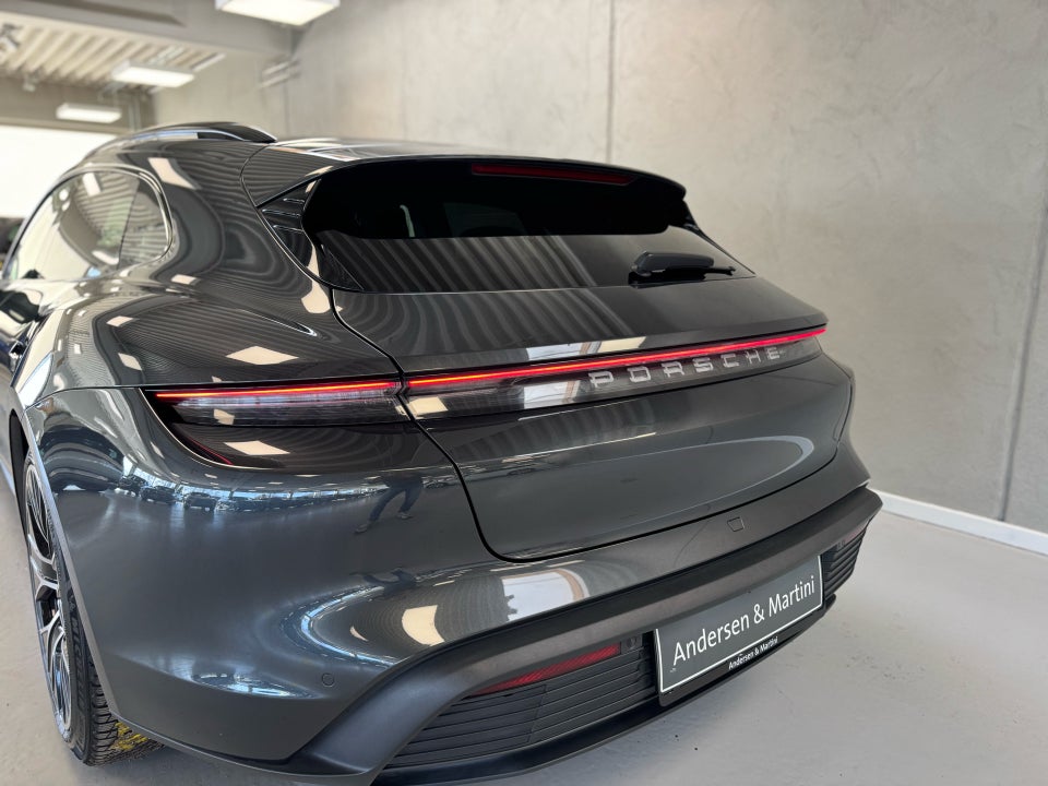 Porsche Taycan Performance+ Sport Turismo 5d