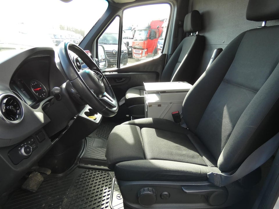 Mercedes Sprinter 316 2,2 CDi A2 Kassevogn aut. RWD