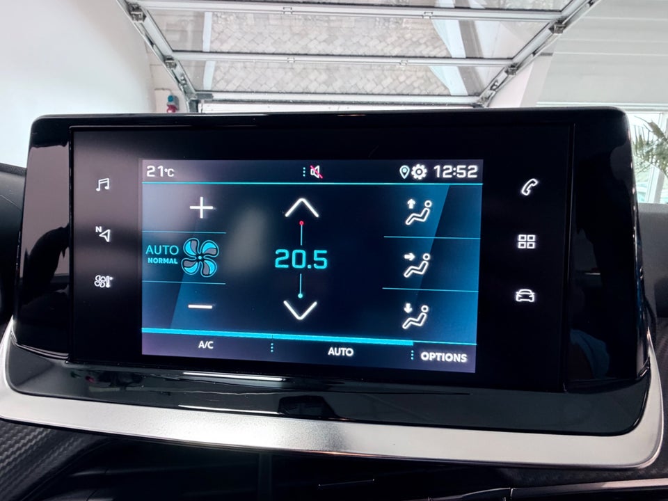 Peugeot 2008 1,2 PureTech 130 Active Pack EAT8 5d