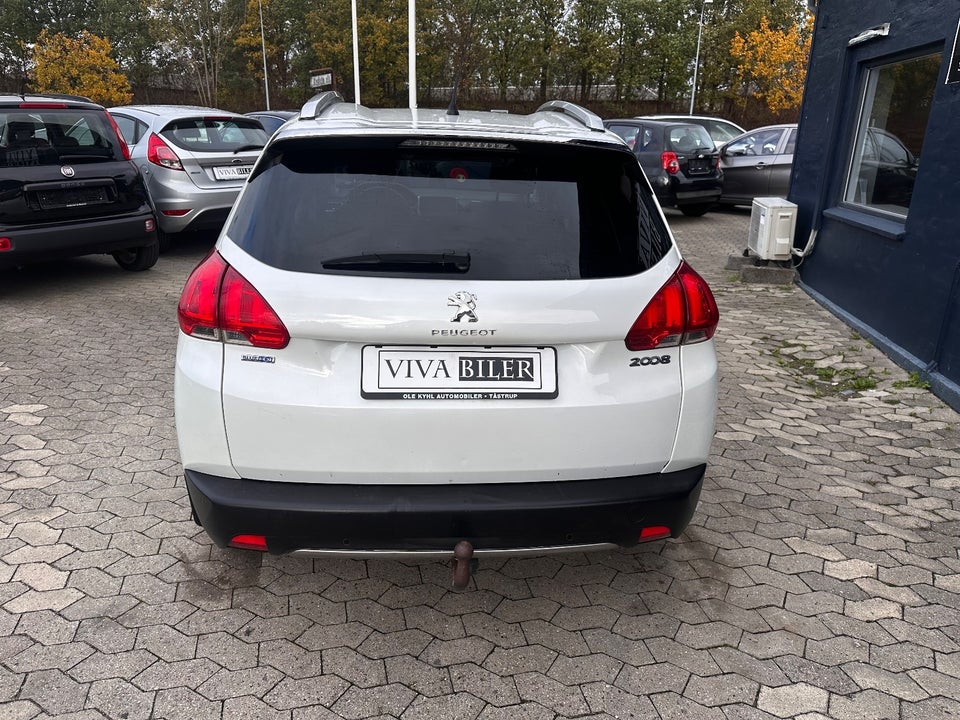 Peugeot 2008 1,6 BlueHDi 100 Allure 5d