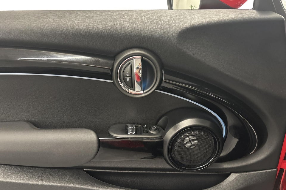 MINI Cooper SE Essential 3d