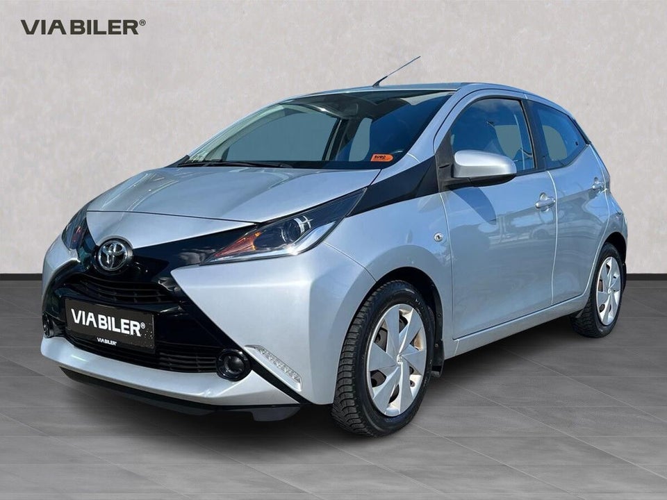 Toyota Aygo 1,0 VVT-i x-play 5d