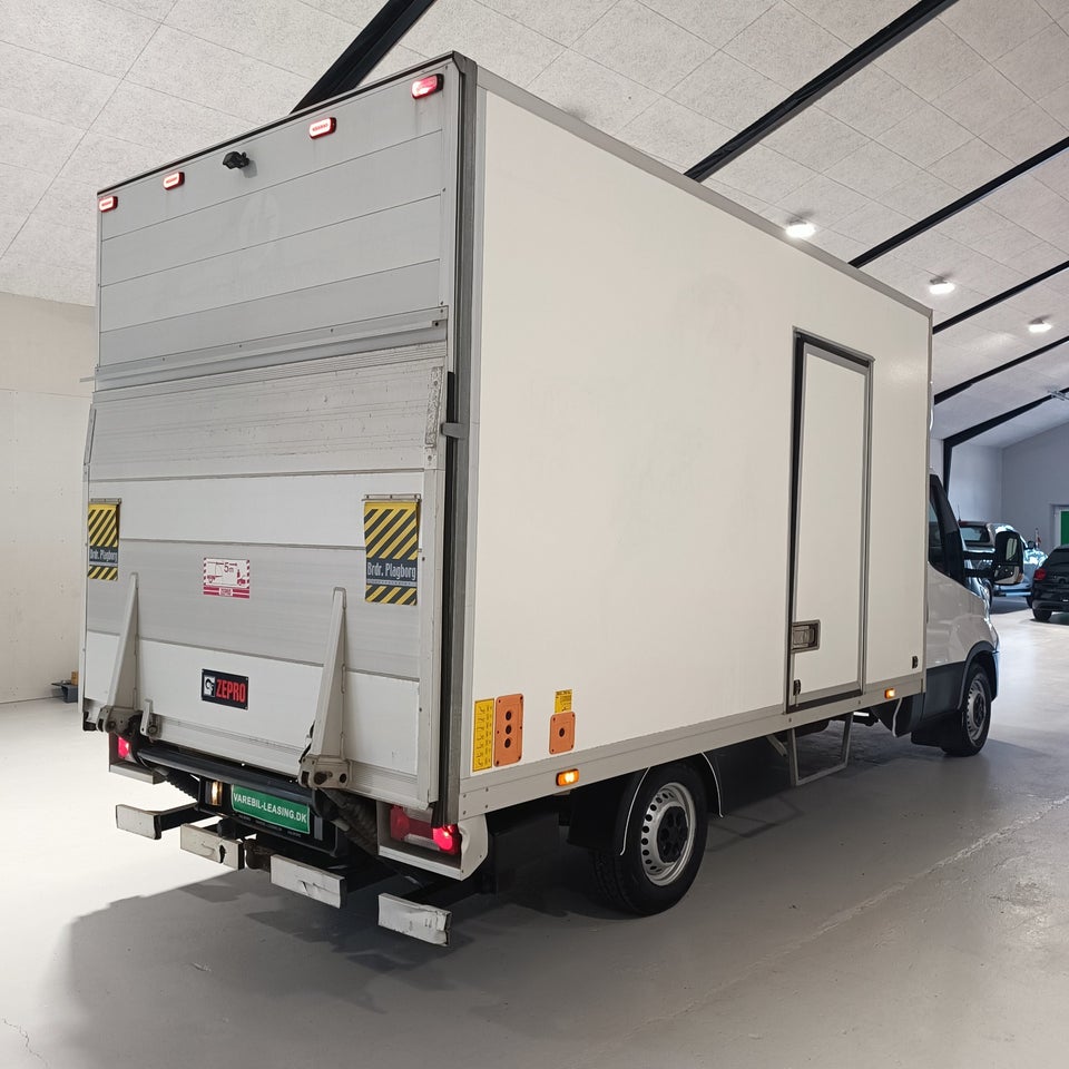 Iveco Daily 2,3 35S16 Alukasse m/lift AG8 2d