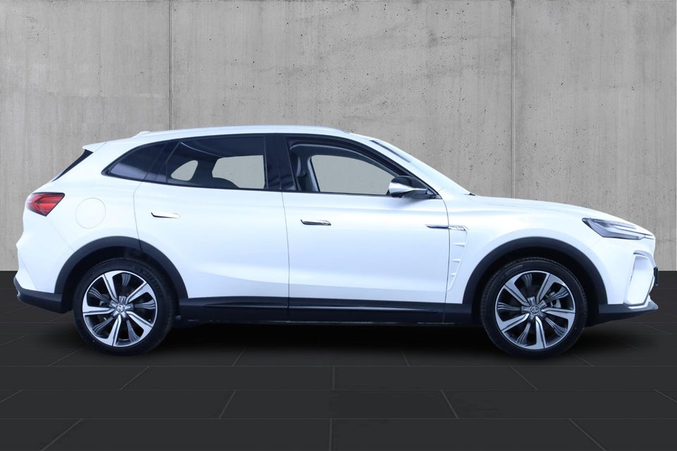 MG Marvel R Luxury 5d