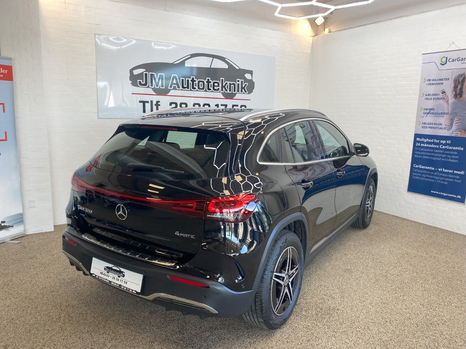 Mercedes EQA300 AMG Line 4Matic 5d