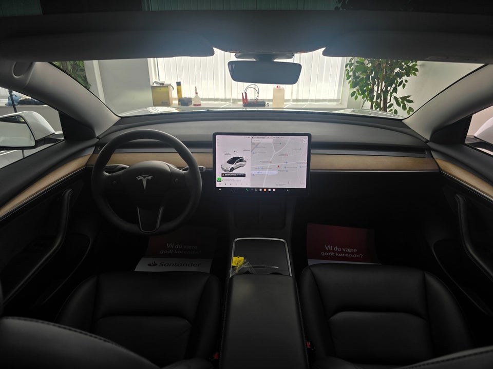 Tesla Model 3 Long Range AWD 4d