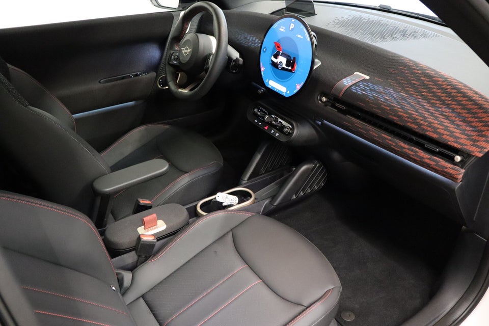 MINI Cooper E JCW Trim XL 3d