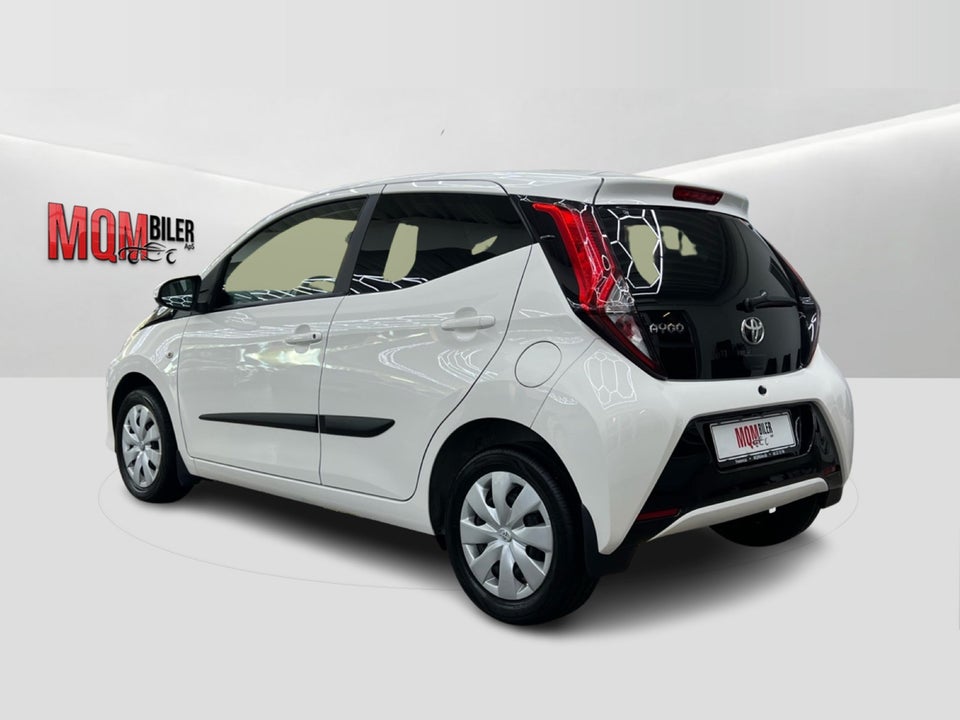 Toyota Aygo 1,0 VVT-i x-press 5d