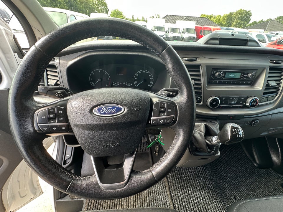 Ford Transit Custom 300 L2 2,0 TDCi 130 Trend