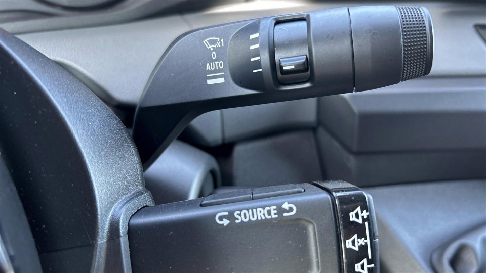 Renault Master V T33 2,0 dCi 130 L2H2 Kassevogn Tekno