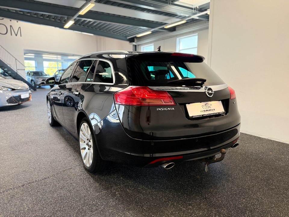 Opel Insignia 2,8 V6 Turbo Cosmo Sports Tourer aut. 4x4 5d