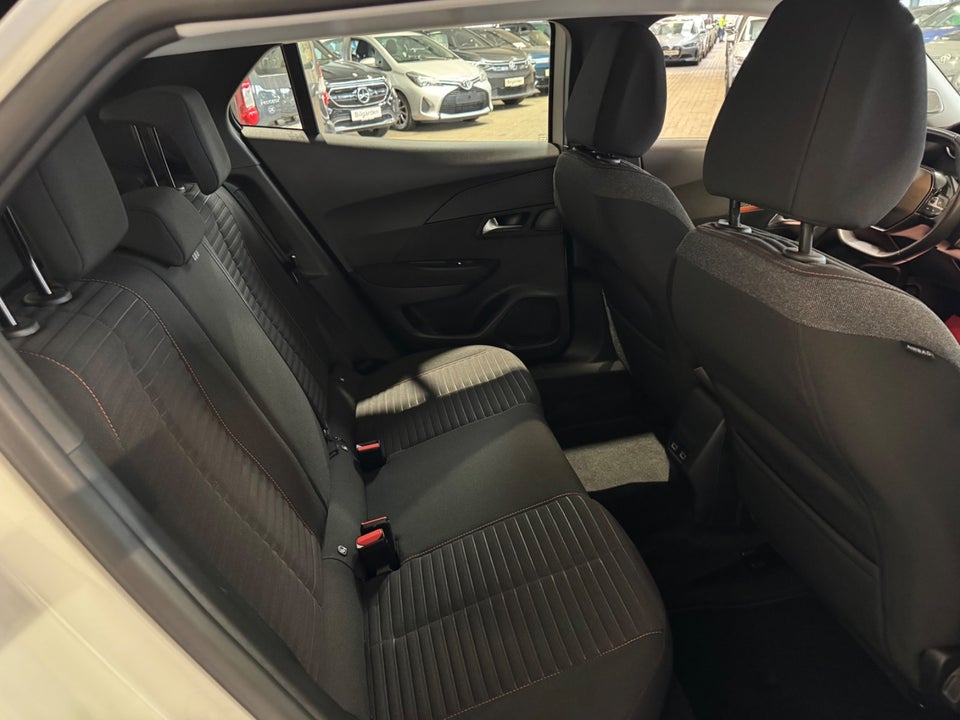 Peugeot e-2008 50 Allure 5d