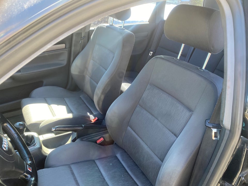 Audi A4 1,6 Avant 5d