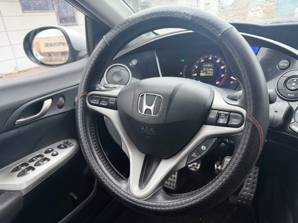 Honda Civic 1,8 Sport 5d