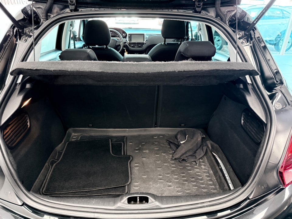 Peugeot 208 1,6 BlueHDi 100 Envy Sky 5d