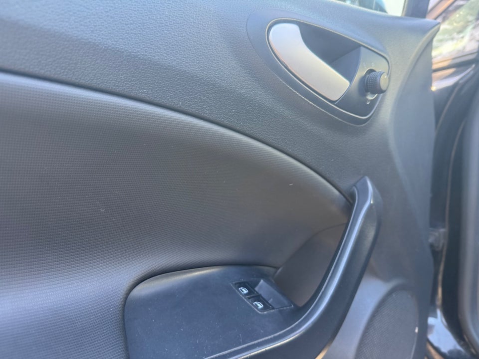 Seat Ibiza 1,4 16V Sport SC 3d