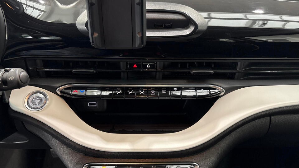 Fiat 500e 24 Action 3d