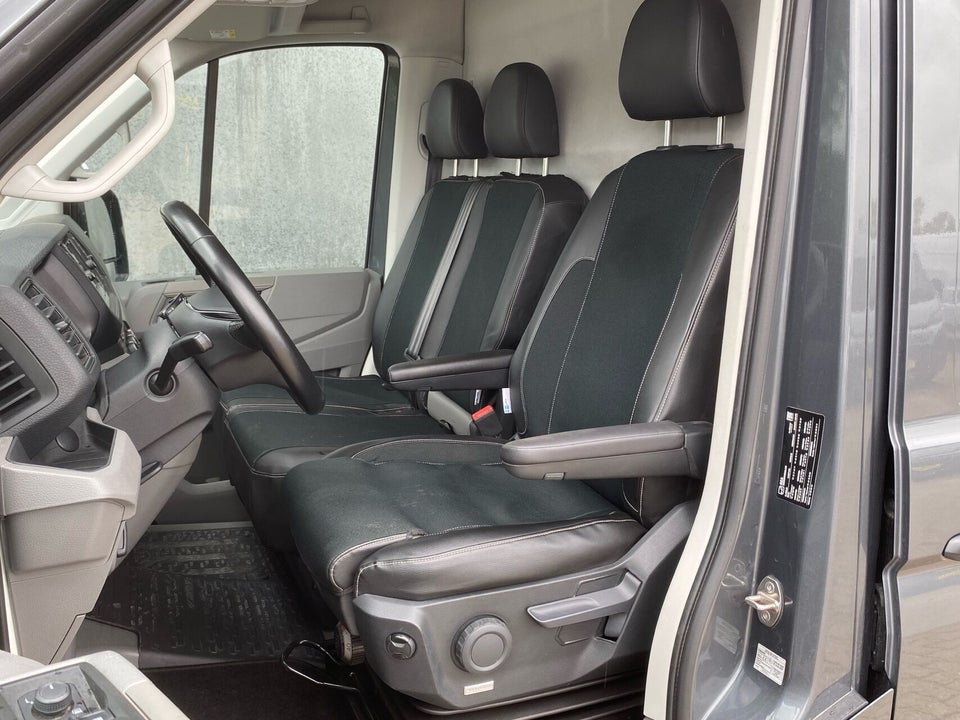VW Crafter 35 2,0 TDi 177 Kassevogn L3H3 aut.