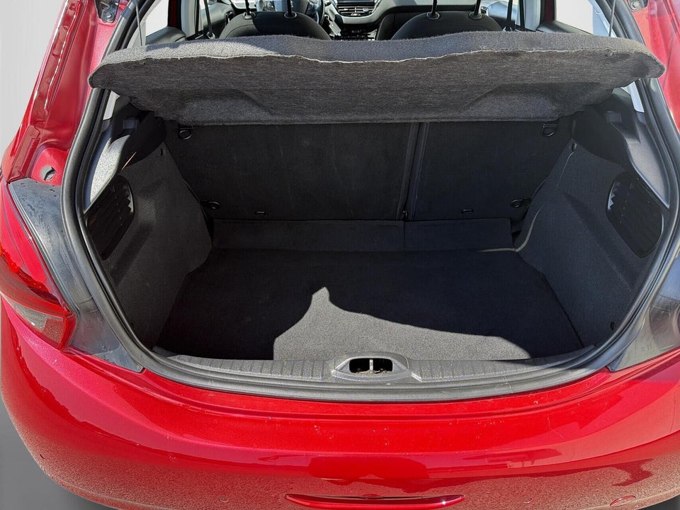 Peugeot 208 1,6 BlueHDi 100 Desire 5d