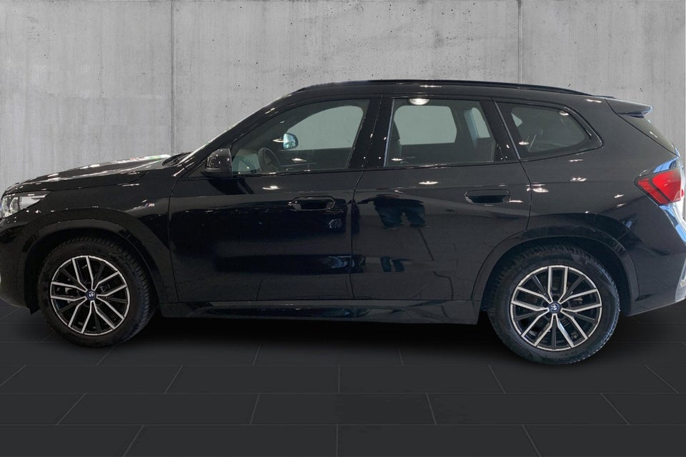 BMW iX1 xDrive30 M-Sport 5d