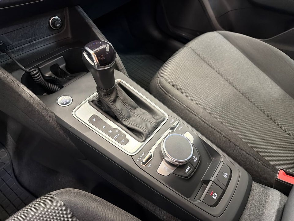 Audi Q2 35 TFSi Prestige S-tr. 5d